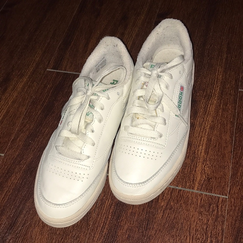 Reebok Sneakers